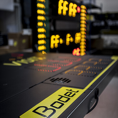 The 8T225-F10 scoreboard provides high luminosity LED display