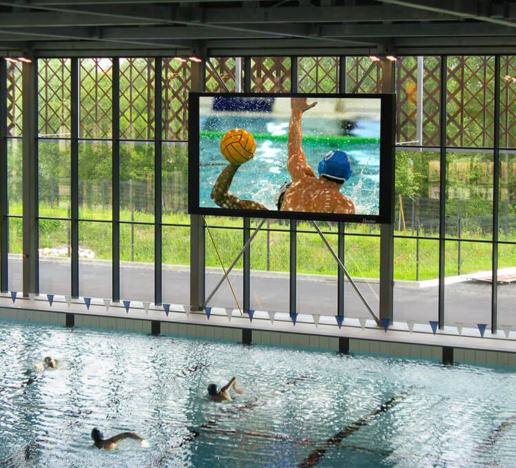 Animating water polo matches using LED video screens for pools