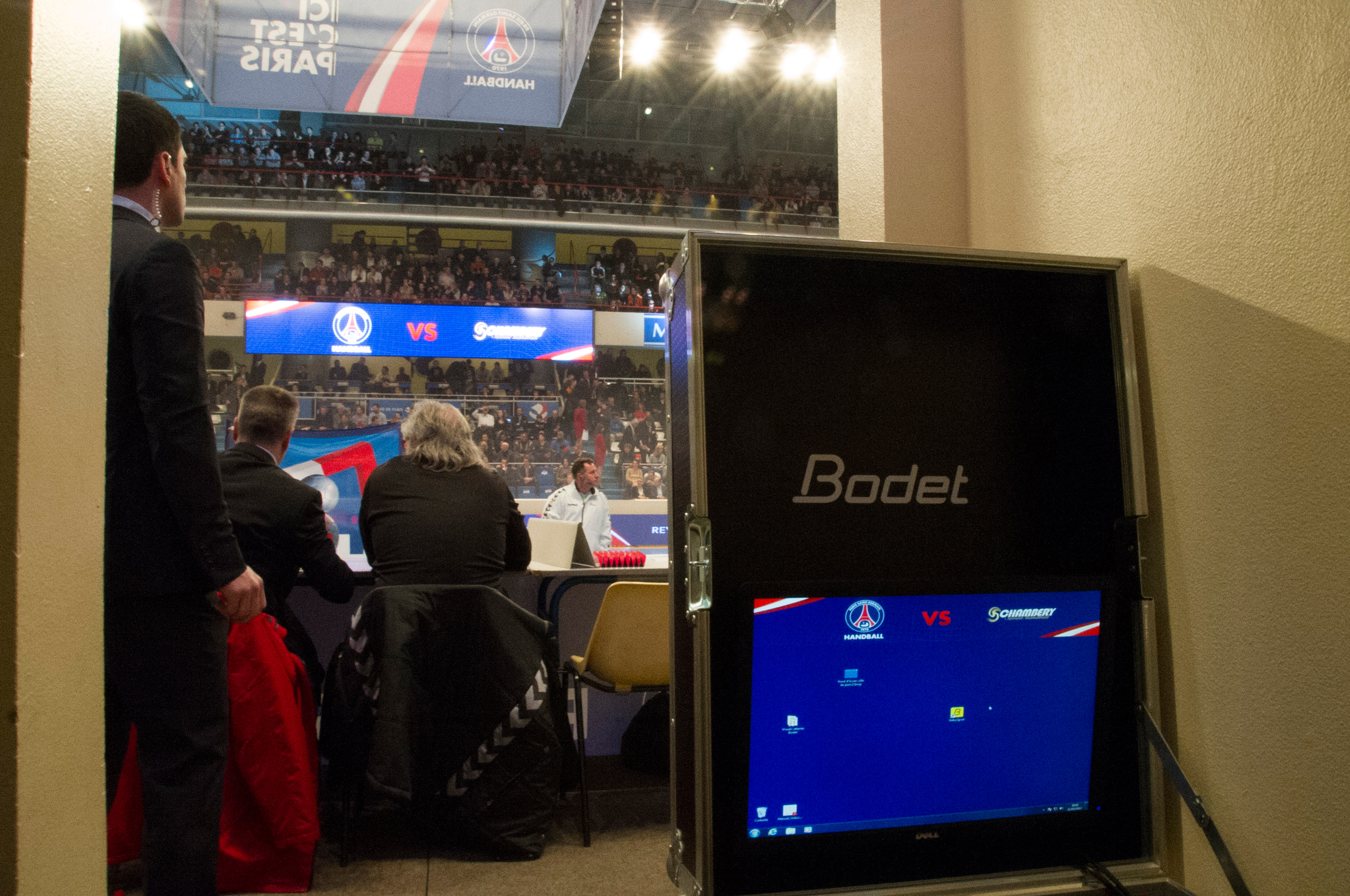 tableau-affichage-sportif-basketball-handball-paris-pierre-de-coubertin-stade-2